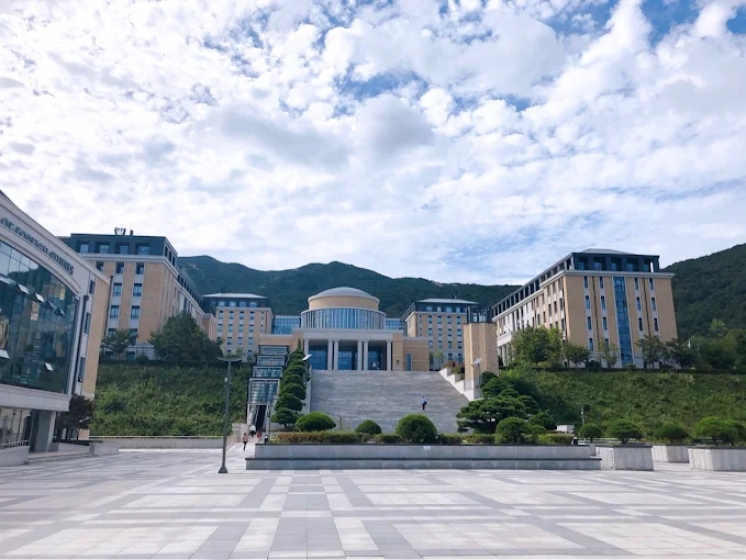 D4-1 ĐẠI HỌC NGOẠI NGỮ BUSAN (TOP 1%)