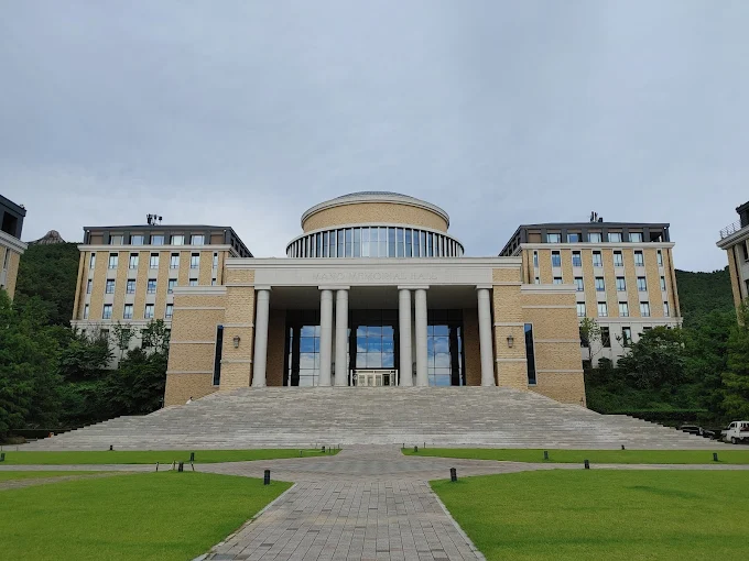 D4-1 ĐẠI HỌC NGOẠI NGỮ BUSAN (TOP 1%)
